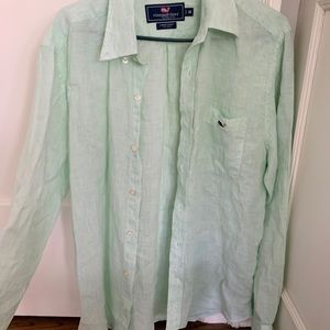 Vineyard vines green linen button up.